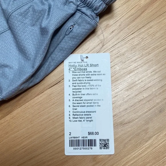 NWT Lululemon Hotty Hot LR Shorts - Picture 7 of 8